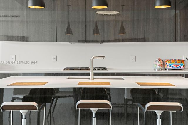 3300 NE 188th St 414, Aventura, FL 33180