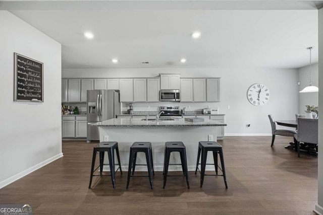 933 Nandina Lane, Loganville, GA 30052