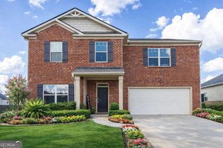 933 Nandina Lane, Loganville, GA 30052