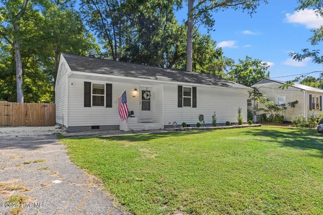 504 Oak Lane, Jacksonville, NC 28540