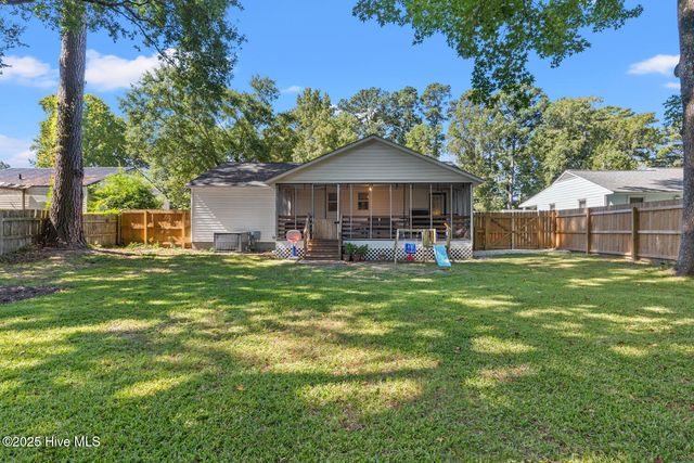 504 Oak Lane, Jacksonville, NC 28540