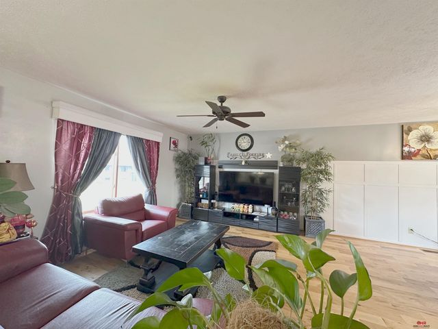 1900 W Apricot Lane, Lincoln, NE 68522