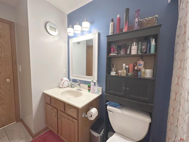 1900 W Apricot Lane, Lincoln, NE 68522