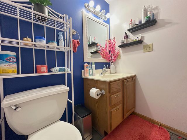 1900 W Apricot Lane, Lincoln, NE 68522