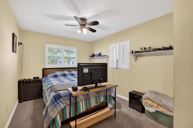 3040 Summit Street, Fort Pierce, FL 34982