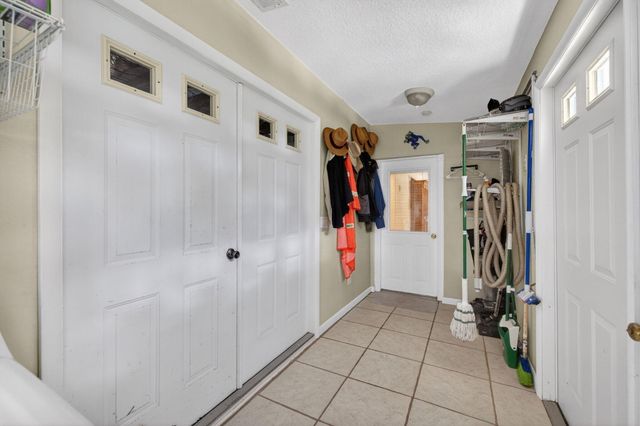 3040 Summit Street, Fort Pierce, FL 34982