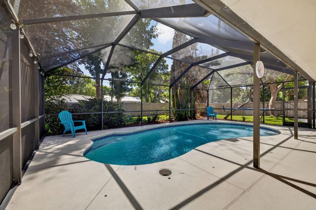 3040 Summit Street, Fort Pierce, FL 34982