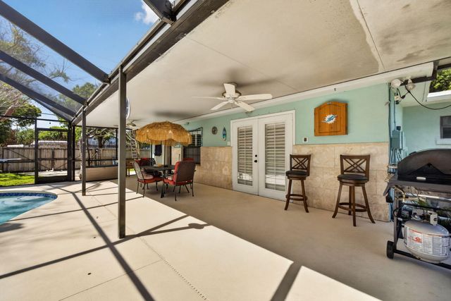 3040 Summit Street, Fort Pierce, FL 34982