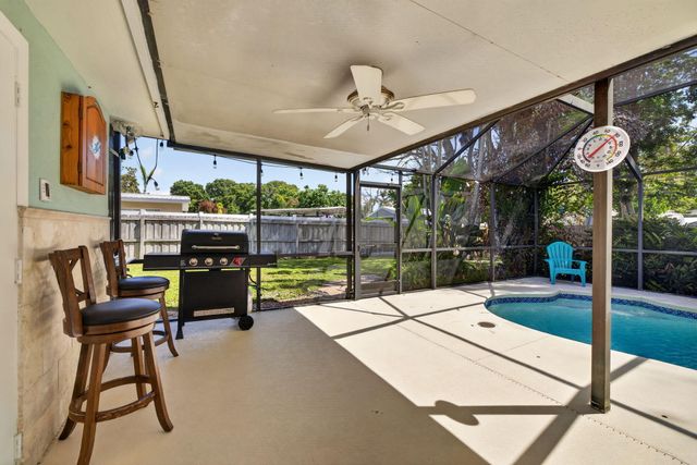 3040 Summit Street, Fort Pierce, FL 34982