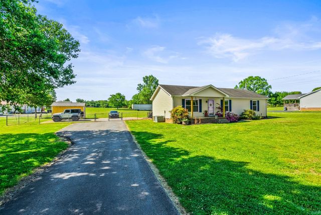 3922 Armstrong Rd, Springfield, TN 37172