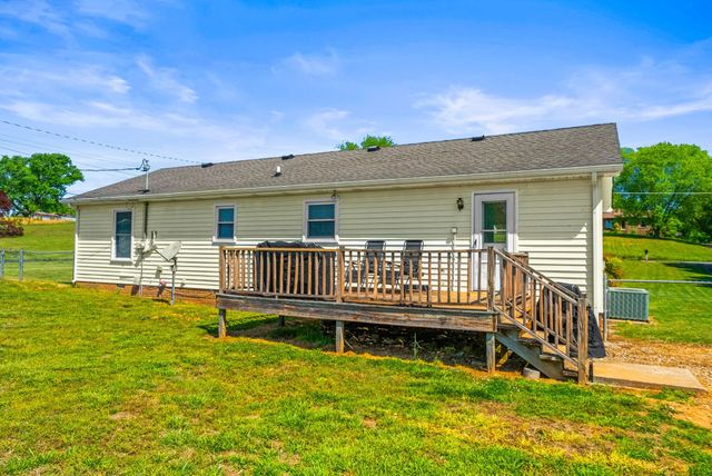 3922 Armstrong Rd, Springfield, TN 37172