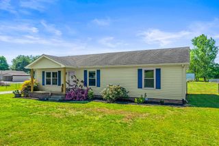 3922 Armstrong Rd, Springfield, TN 37172