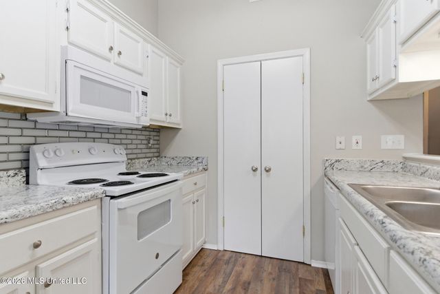 2387 Trafalgar Drive, Biloxi, MS 39531