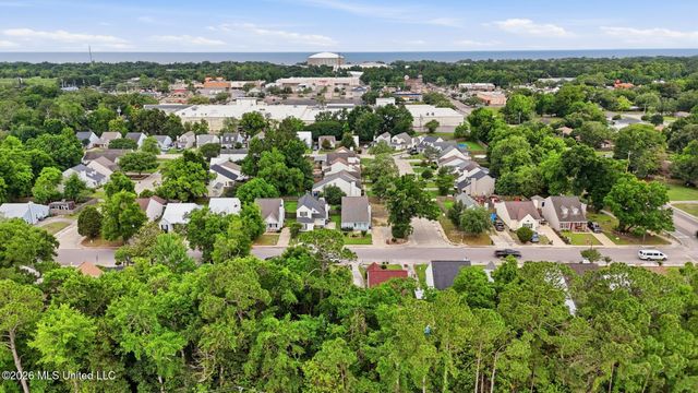 2387 Trafalgar Drive, Biloxi, MS 39531
