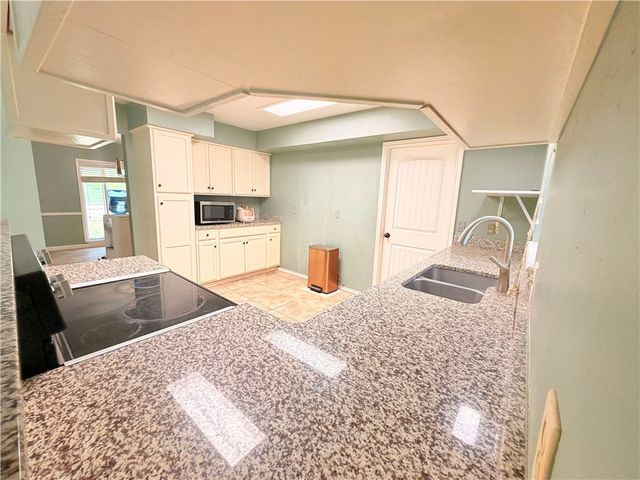 3601 W Weir Road, Fayetteville, AR 72704