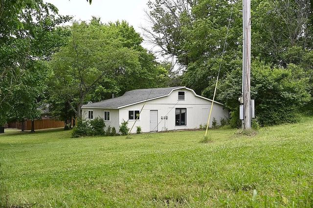3601 W Weir Road, Fayetteville, AR 72704