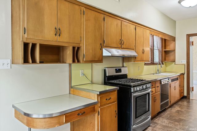 403 S main Street, Milford, IN 46542