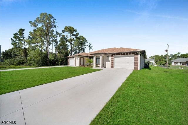 903A Albany AVE, Lehigh Acres, FL 33971