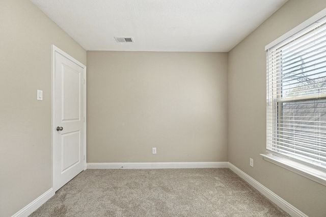 1229 Old Barn Lane, Mesquite, TX 75149
