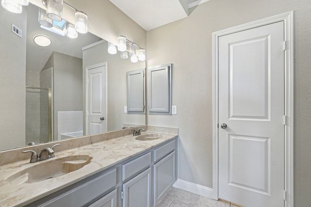 1229 Old Barn Lane, Mesquite, TX 75149