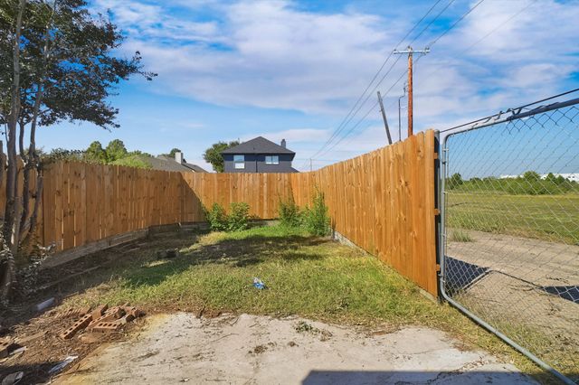 1229 Old Barn Lane, Mesquite, TX 75149