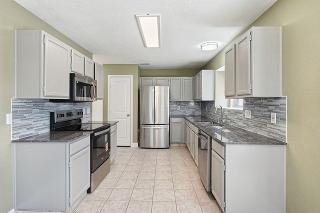 1229 Old Barn Lane, Mesquite, TX 75149