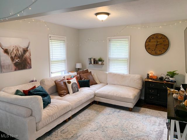 2054 Maplewood Road, Stow, OH 44224