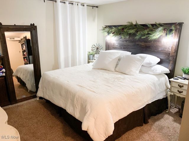 2054 Maplewood Road, Stow, OH 44224