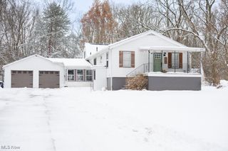 2054 Maplewood Road, Stow, OH 44224