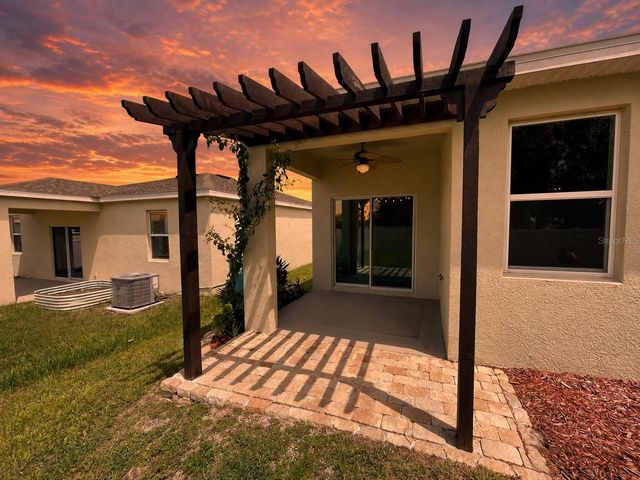 689 CROWN ROSE DRIVE, Eagle Lake, FL 33839