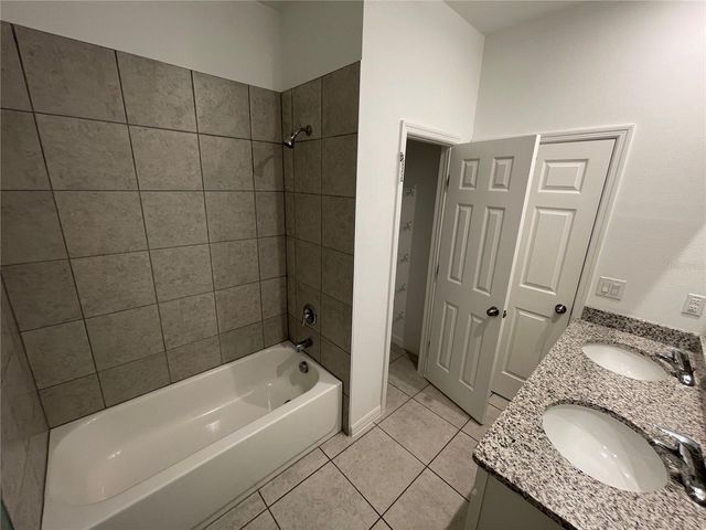 689 CROWN ROSE DRIVE, Eagle Lake, FL 33839