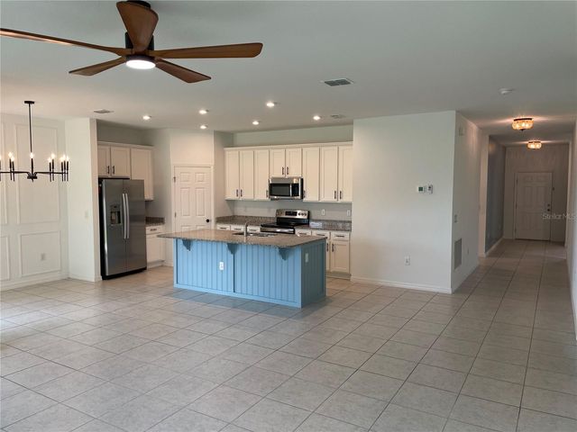 689 CROWN ROSE DRIVE, Eagle Lake, FL 33839