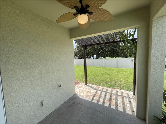 689 CROWN ROSE DRIVE, Eagle Lake, FL 33839