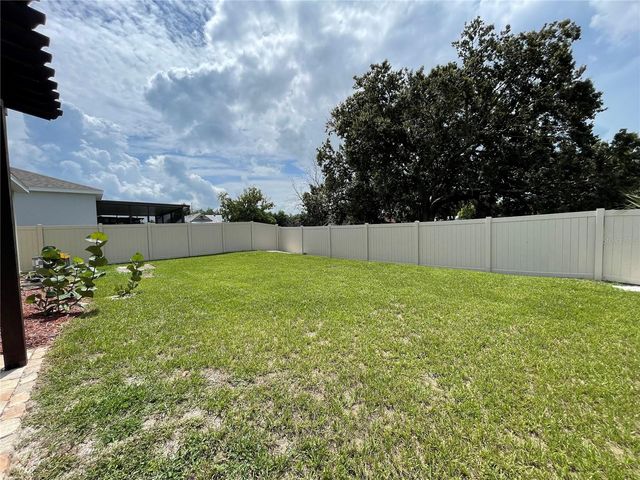 689 CROWN ROSE DRIVE, Eagle Lake, FL 33839