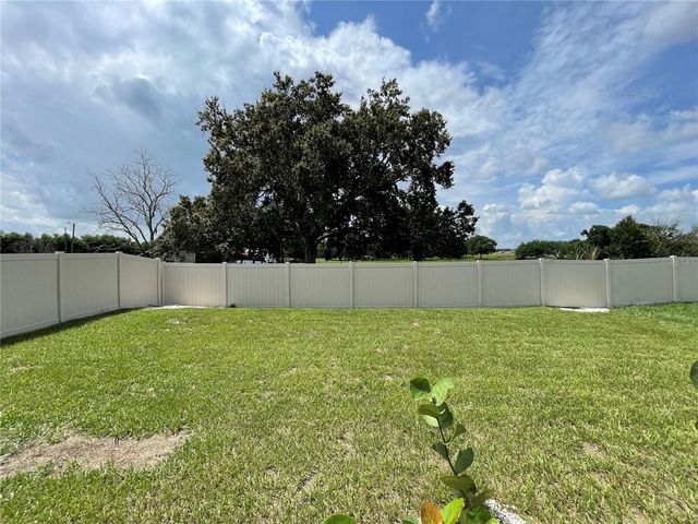 689 CROWN ROSE DRIVE, Eagle Lake, FL 33839