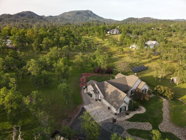 20700 Bernard Way, Redding, CA 96003