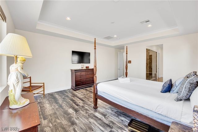 7458 McLeod Drive, Las Vegas, NV 89120