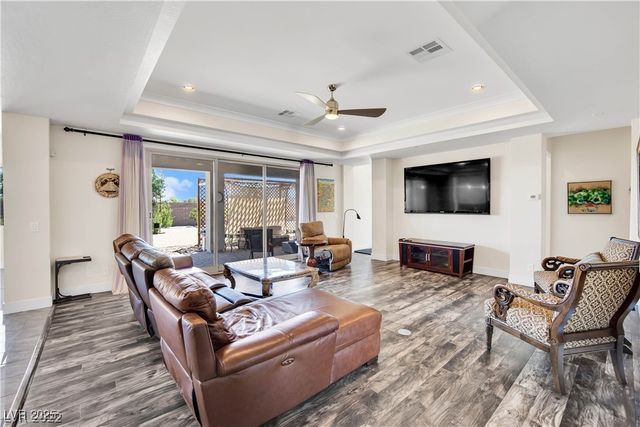 7458 McLeod Drive, Las Vegas, NV 89120