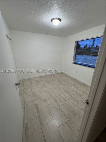 2124-2126 Thomas St 2126, Hollywood, FL 33020