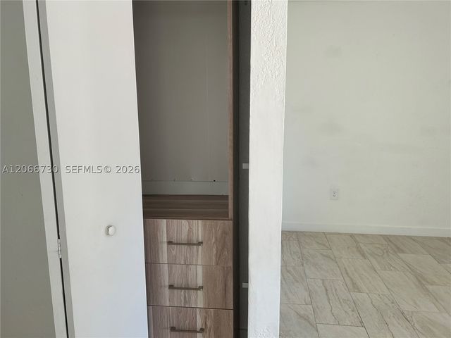 2124-2126 Thomas St 2126, Hollywood, FL 33020