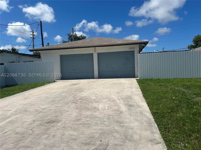 2124-2126 Thomas St 2126, Hollywood, FL 33020