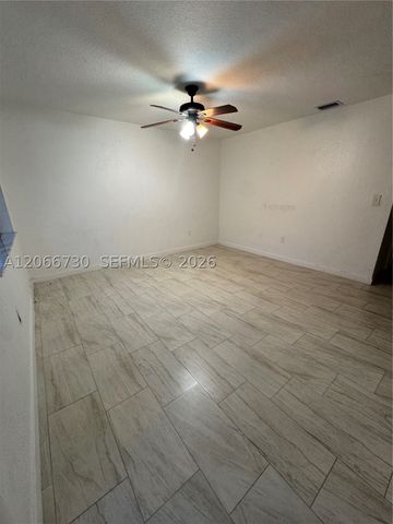 2124-2126 Thomas St 2126, Hollywood, FL 33020