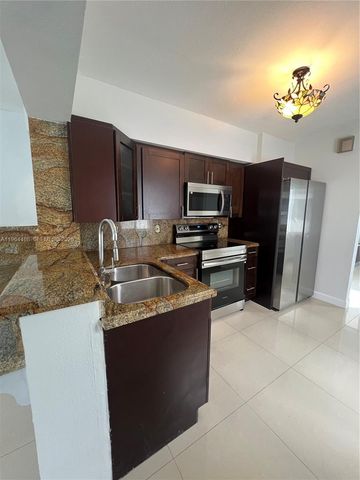 6823 SW 25th St, Miami, FL 33155