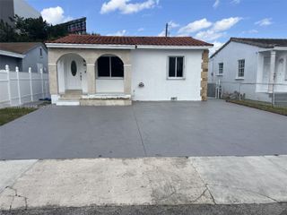 6823 SW 25th St, Miami, FL 33155