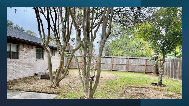 439 Woodrail Drive, Houston, TX 77598