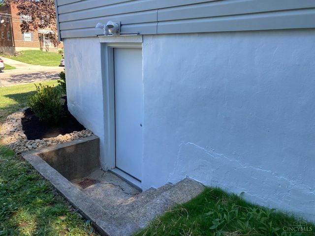 3291 Tulsa Court, Cincinnati, OH 45238