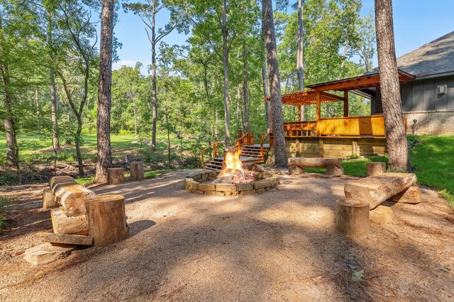 205 Tall Pine, Livingston, TX 77351