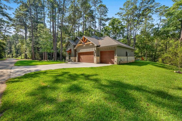 205 Tall Pine, Livingston, TX 77351