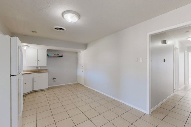 220 W Union Bower Road, Irving, TX 75061