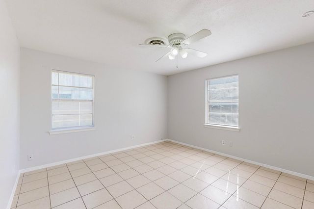 220 W Union Bower Road, Irving, TX 75061